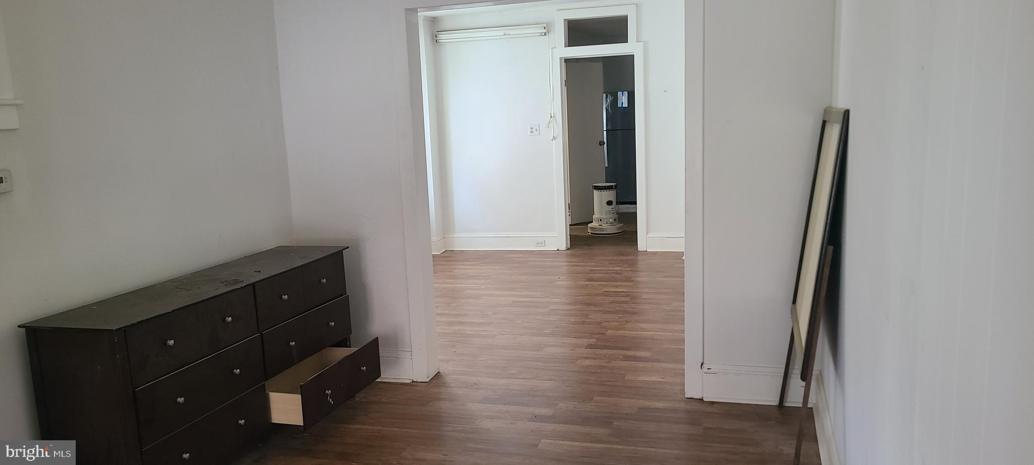 693 Klockner Road Trenton, NJ 08619 - Photo 3 of 7