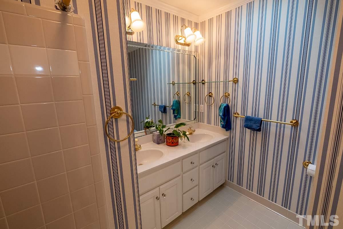 205 Reedham Way Raleigh, NC 27615 - Photo 12 of 30 Gallery Image 12