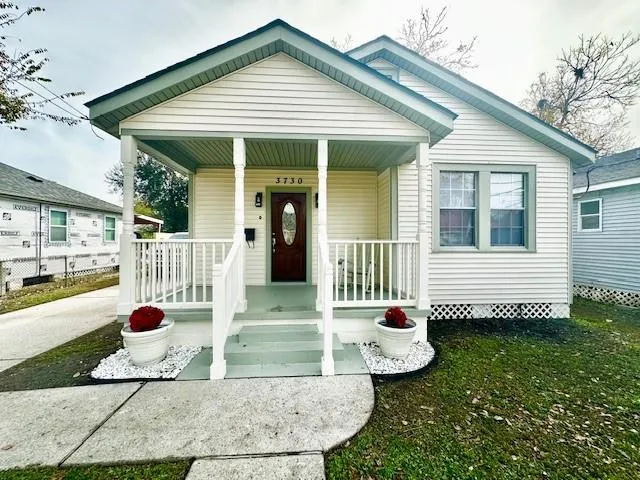 $2,350 | 3730 Cypress Street, Metairie, LA 70001