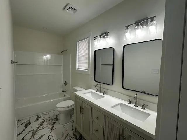 $2,350 | 3730 Cypress Street, Metairie, LA 70001