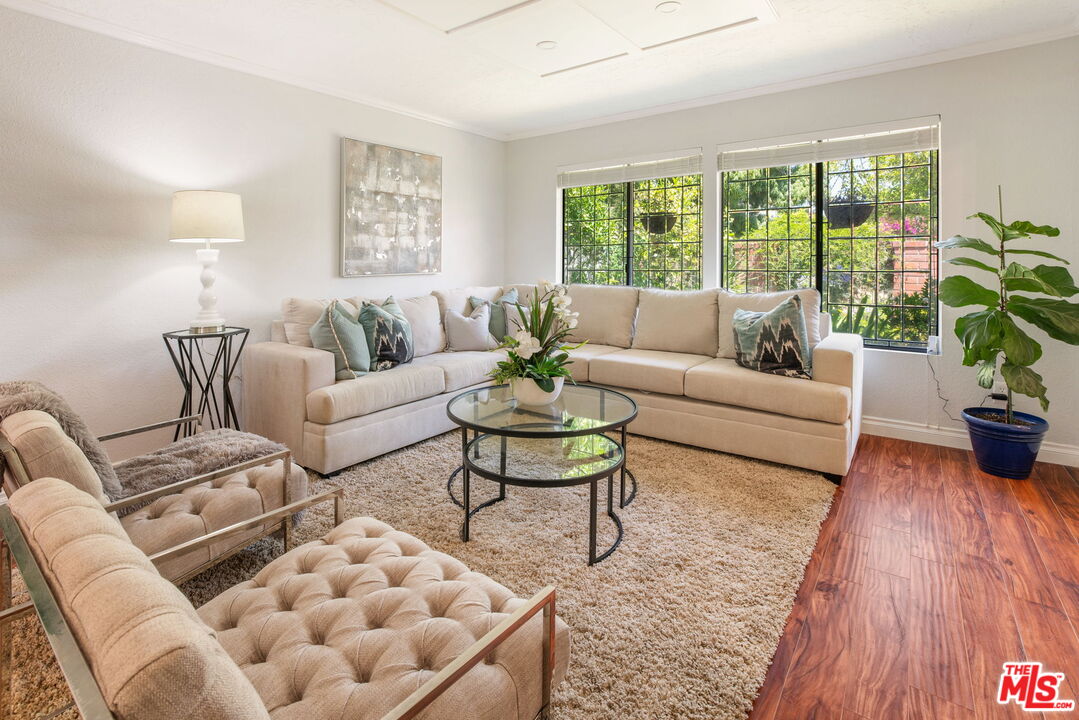 2829 Bottlebrush Drive Los Angeles, CA 90077 - Photo 5 of 40 a living room with furniture and a large window