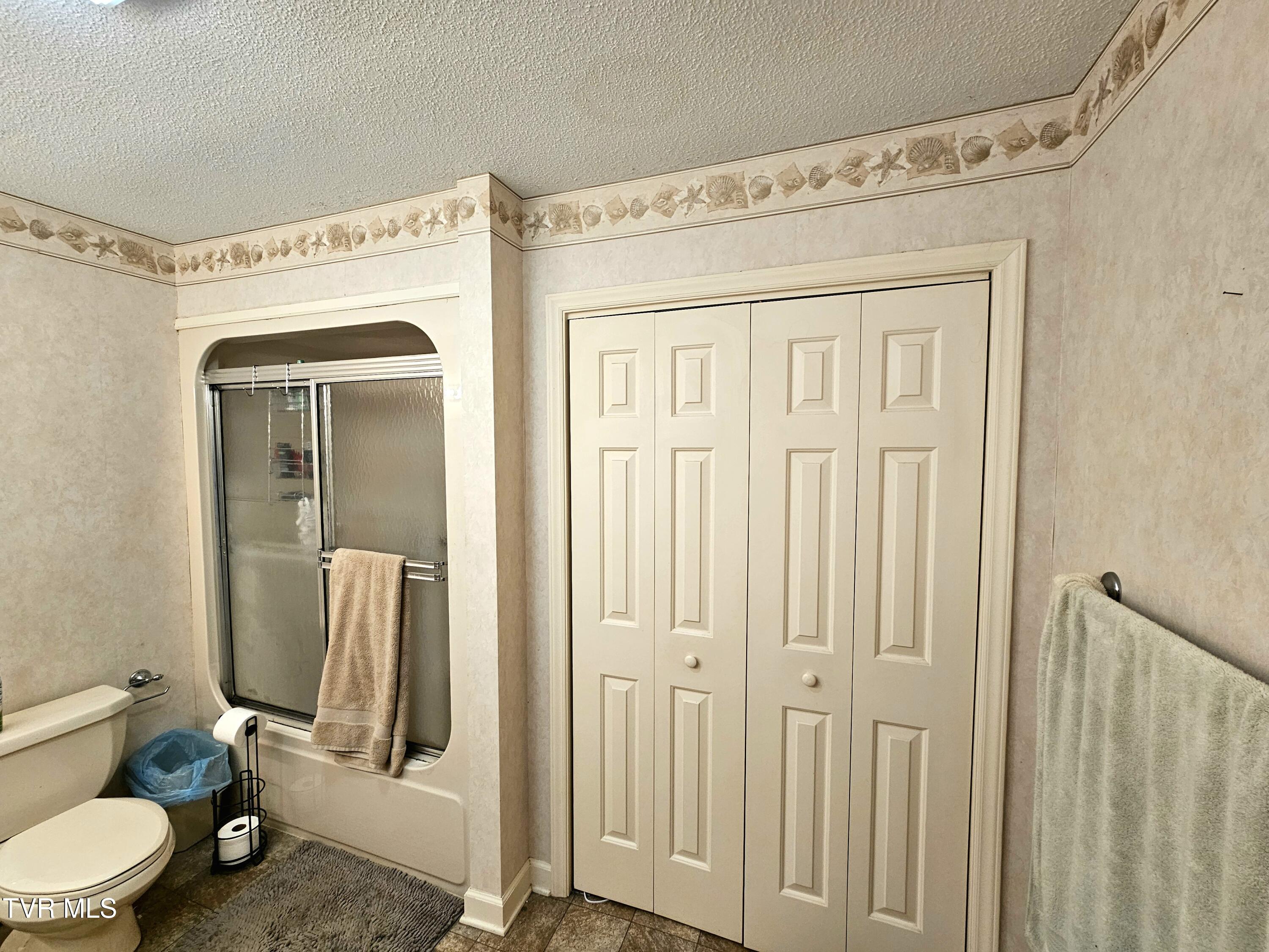 149 Sherwood Circle Ridgeway, VA 24148 - Photo 22 of 39 1stflrPrimarybathlinen