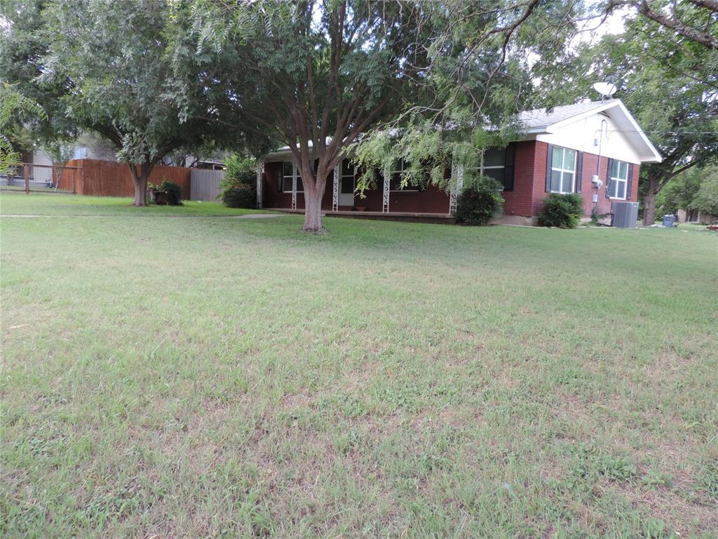 581 Alexander Road Stephenville, TX 76401 - Photo 2 of 34