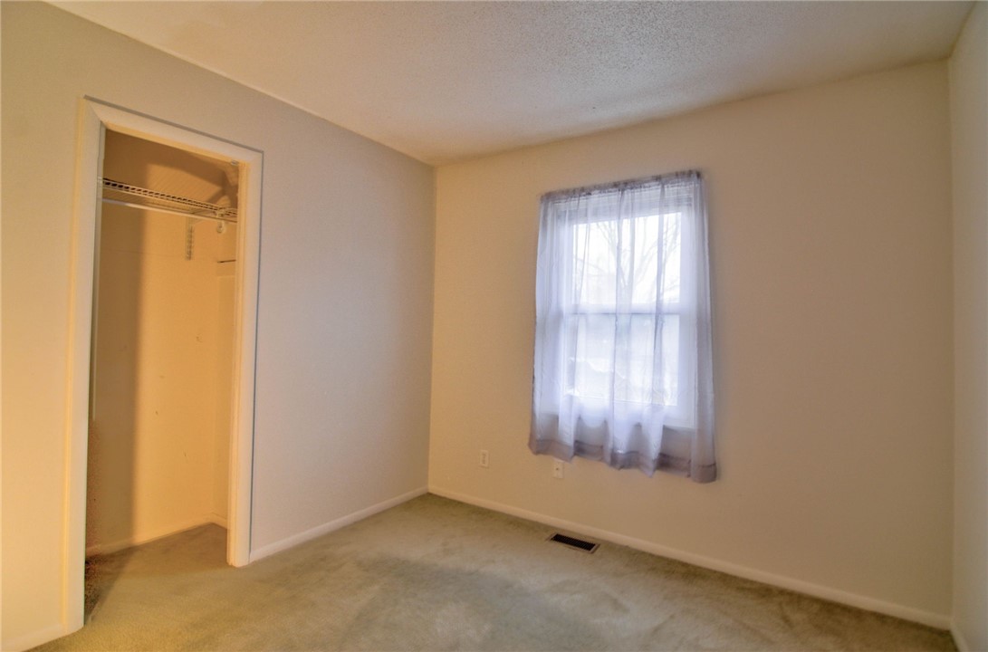 3245 East Robin Drive Decatur, IL 62526 - Photo 12 of 24 Bedroom 2