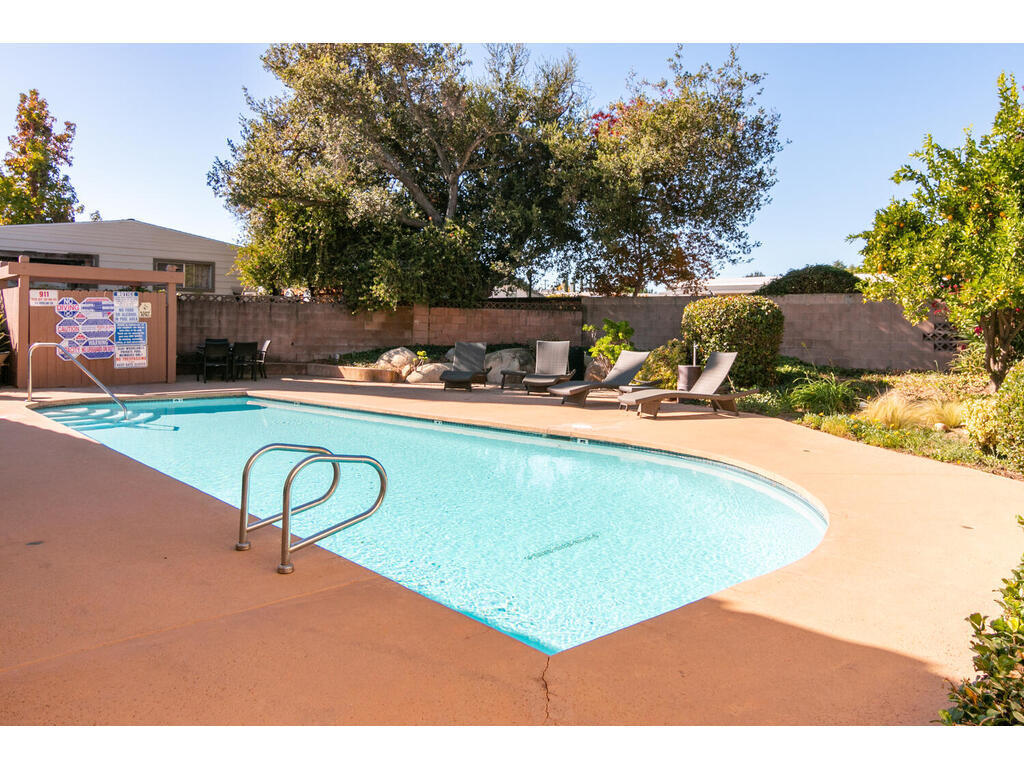 848 Woodland Avenue, Unit 6 Ojai, CA 93023 - Photo 22 of 29 848 Woodland Ave 6-022-024-Community Poo