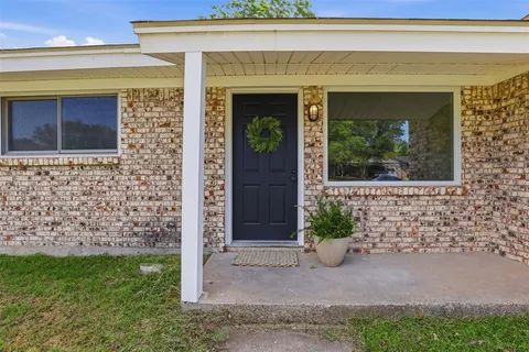$225,000 | 833 Bridle Avenue, White Settlement, TX 76108
