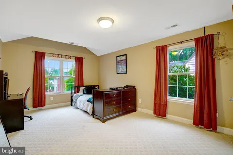 $1,950,000 | 117 West George Mason Road, Falls Church, VA 22046