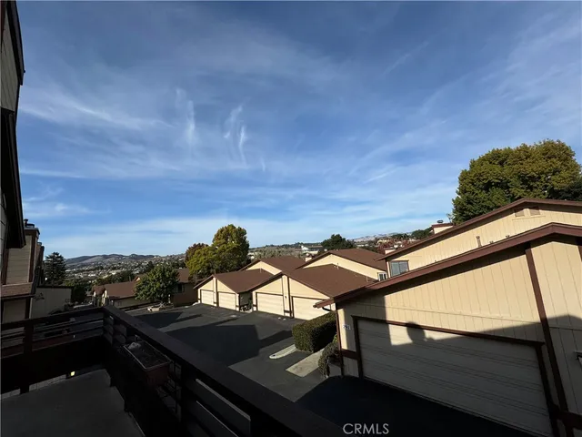 $539,999 | 289 Hillcrest Drive, Arroyo Grande, CA 93420