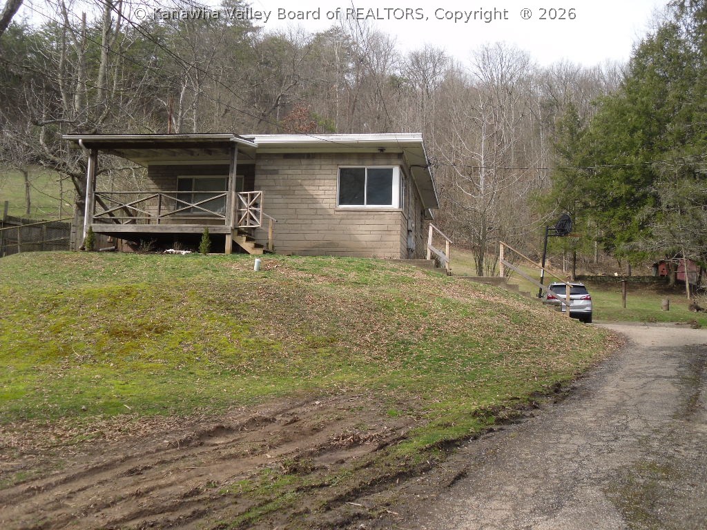 125 Robin Road Nitro, WV 25143 - Photo 2 of 12 Gallery Image 2
