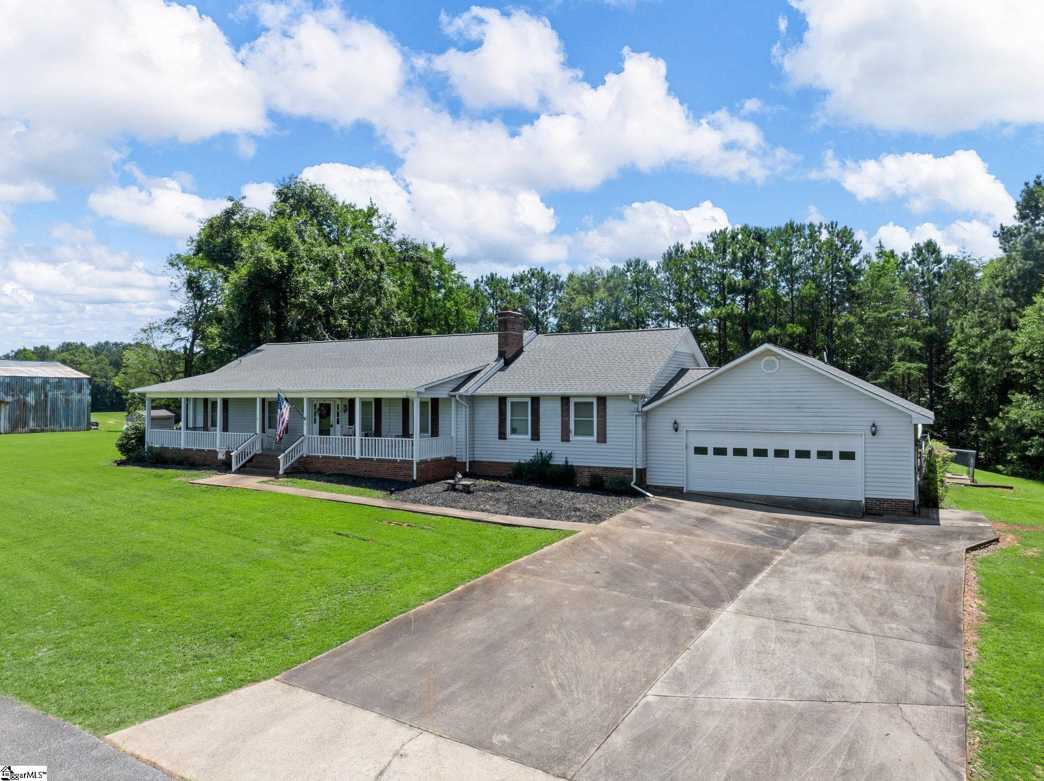 121 Maude Road Gaffney, SC 29340 - Photo 3 of 49