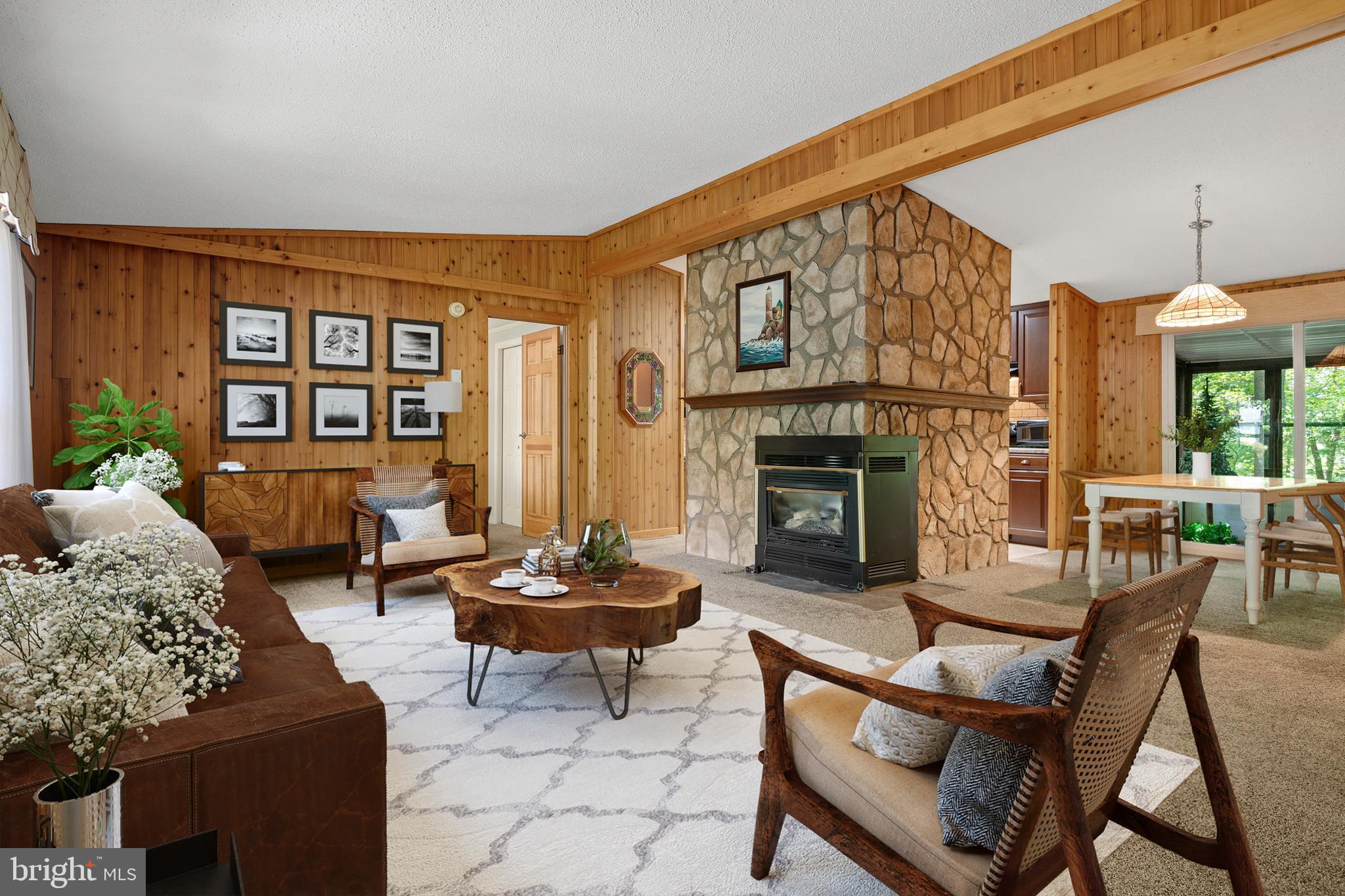 61 Maple Avenue Manheim, PA 17545 - Photo 4 of 40 Virtual staging of living room