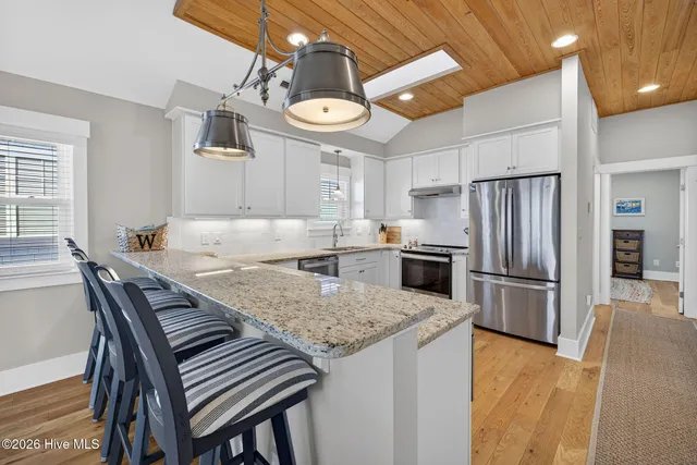 $6,500 | 440 Causeway Drive, Unit A, Wrightsville Beach, NC 28480