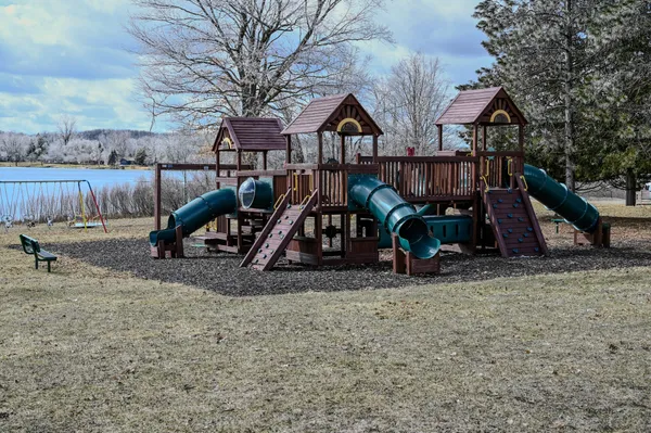 $30,000 | 9828 Pontiac Trail, Evart, MI 49631
