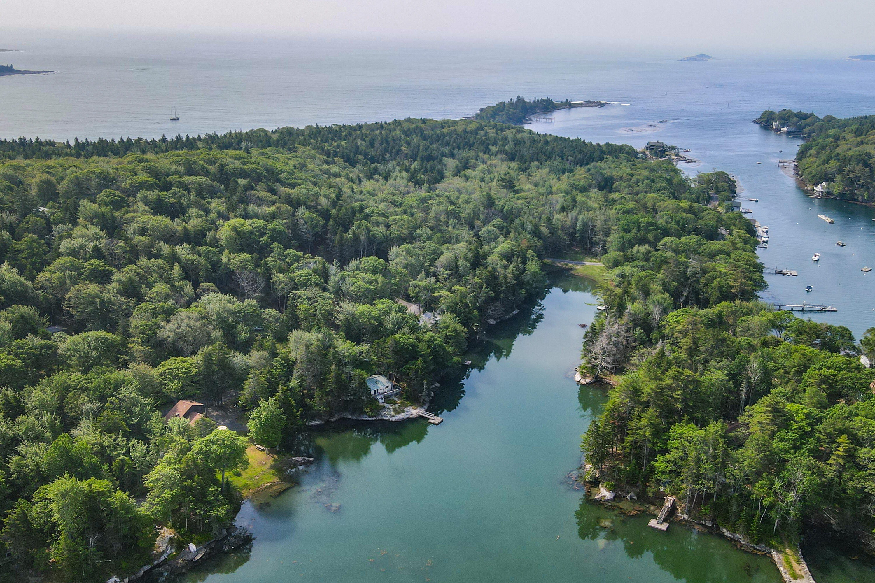 71 Samoset Trail Boothbay, ME 04544 - Photo 4 of 39 71-71SamosetTrail-EastBoothbay-KS