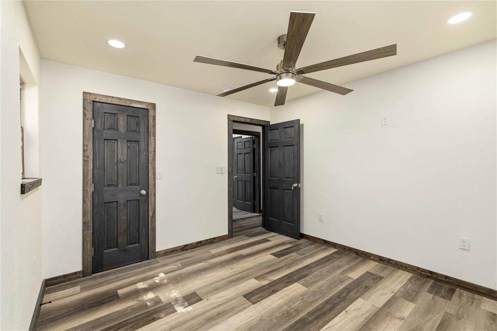 809 West Liveoak Street Coleman, TX 76834 - Photo 19 of 34
