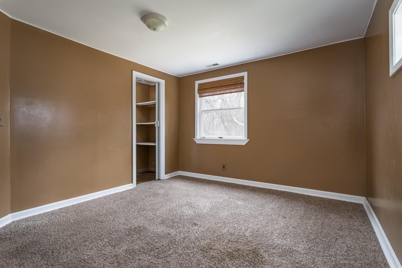 3188 North Three Mile Road Traverse City, MI 49686 - Photo 11 of 29 1881915-10.JPG