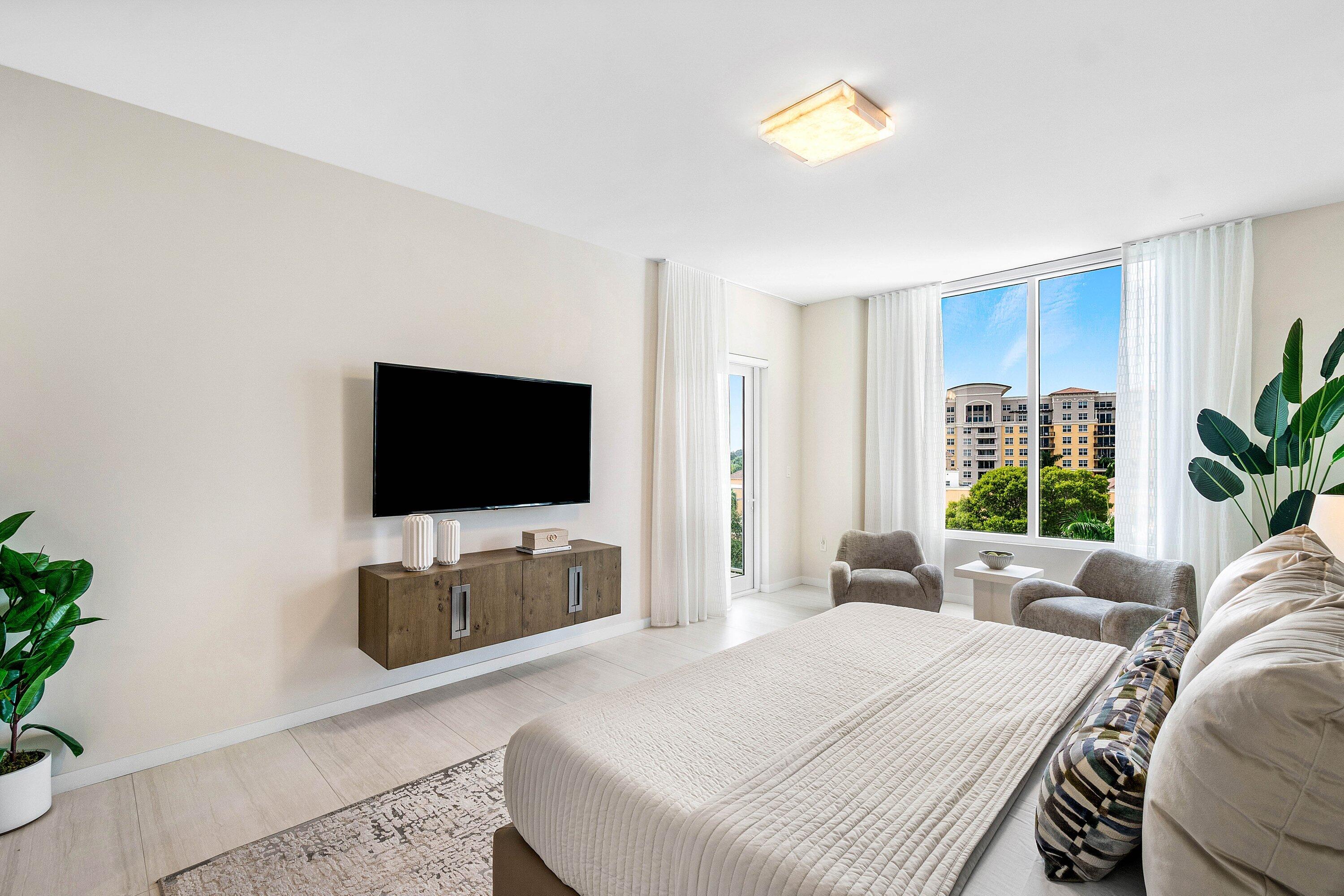 200 Southeast Mizner Boulevard, Unit 608 Boca Raton, FL 33432 - Photo 22 of 34 Primary Bedroom