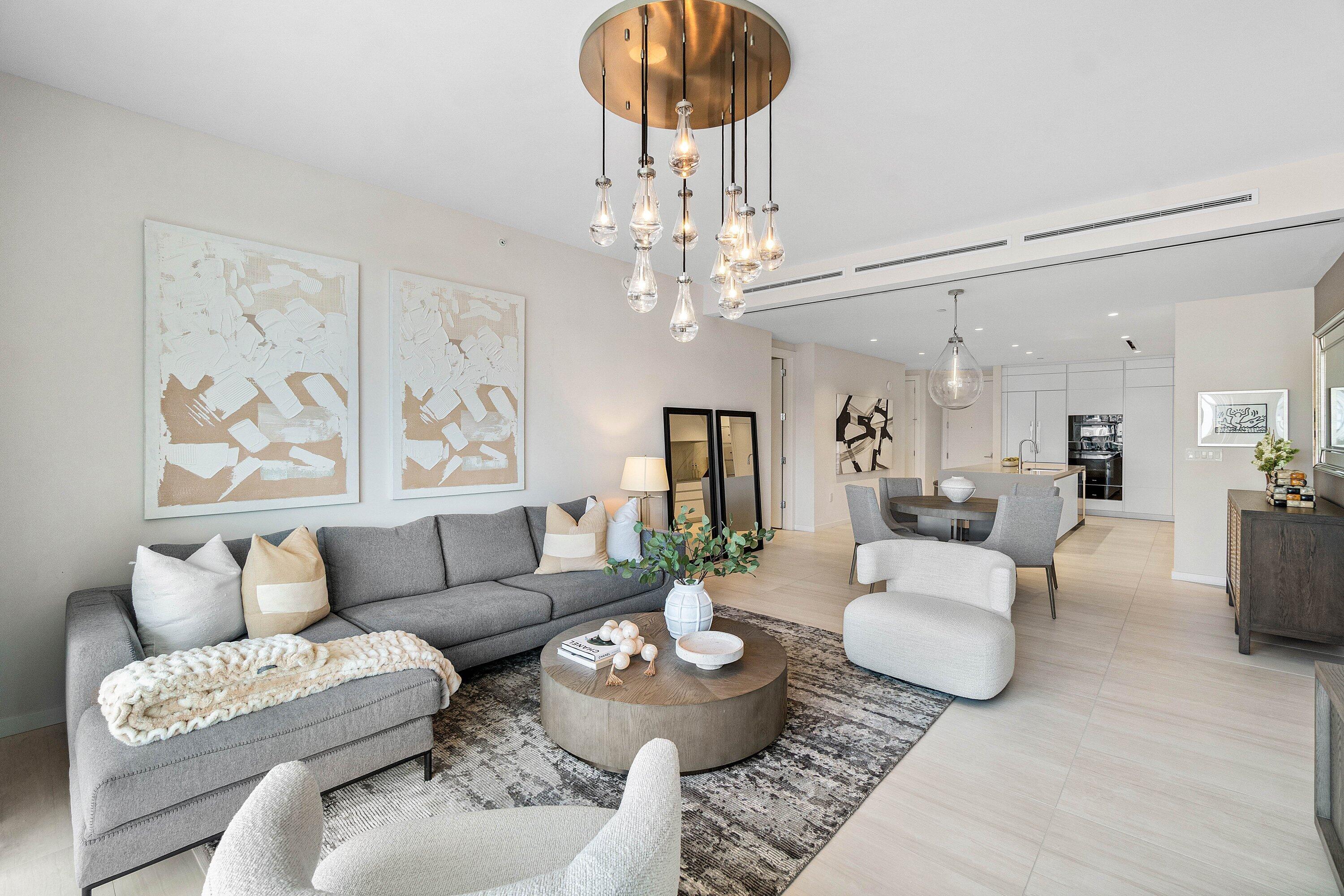 200 Southeast Mizner Boulevard, Unit 608 Boca Raton, FL 33432 - Photo 3 of 34 Living Area