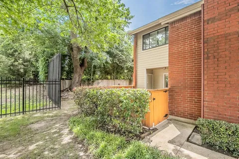 $165,000 | 8404 Forest Lane, Unit 305, Dallas, TX 75243