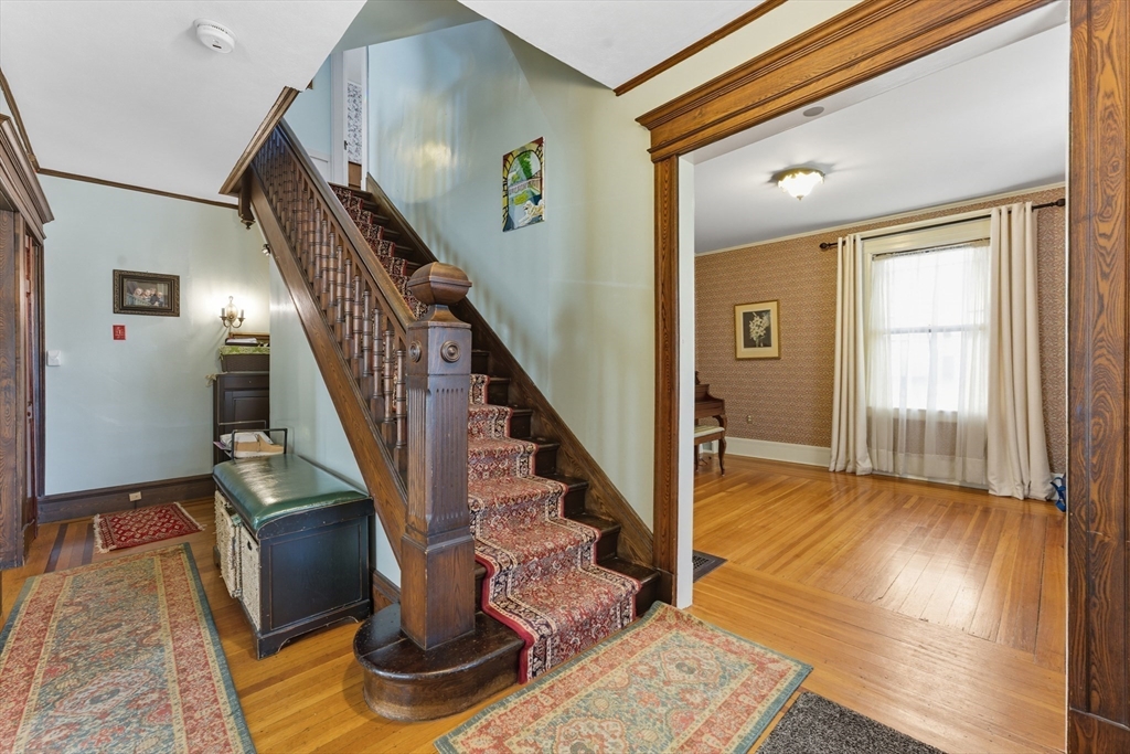 106 Magnolia Terrace Springfield, MA 01108 - Photo 4 of 27