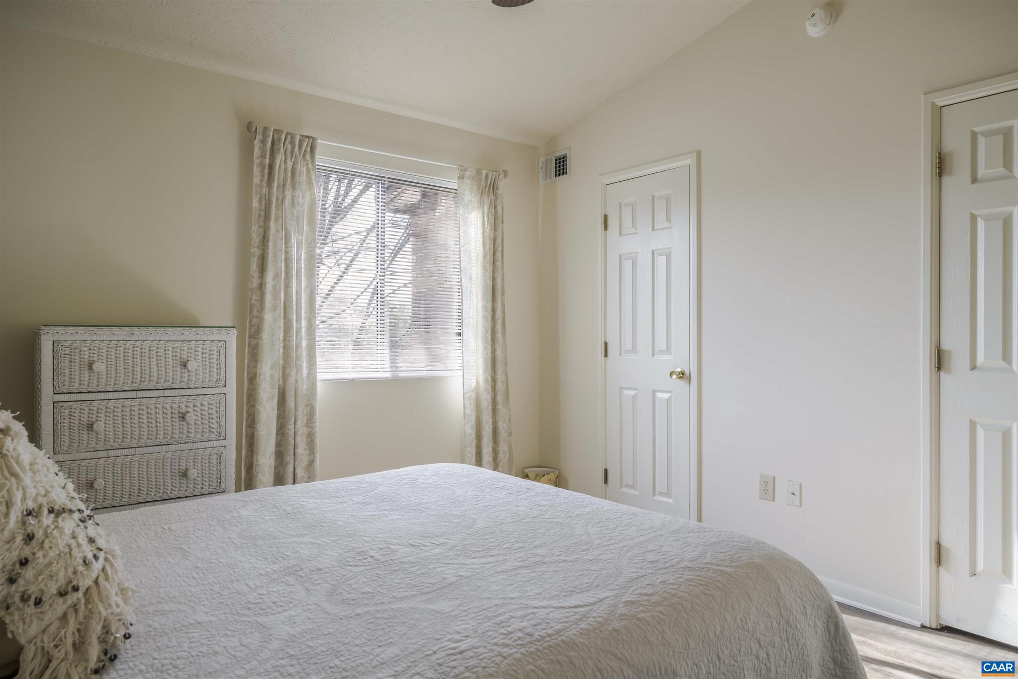 134 Turtle Creek Road, Unit 10 Charlottesville, VA 22901 - Photo 17 of 26