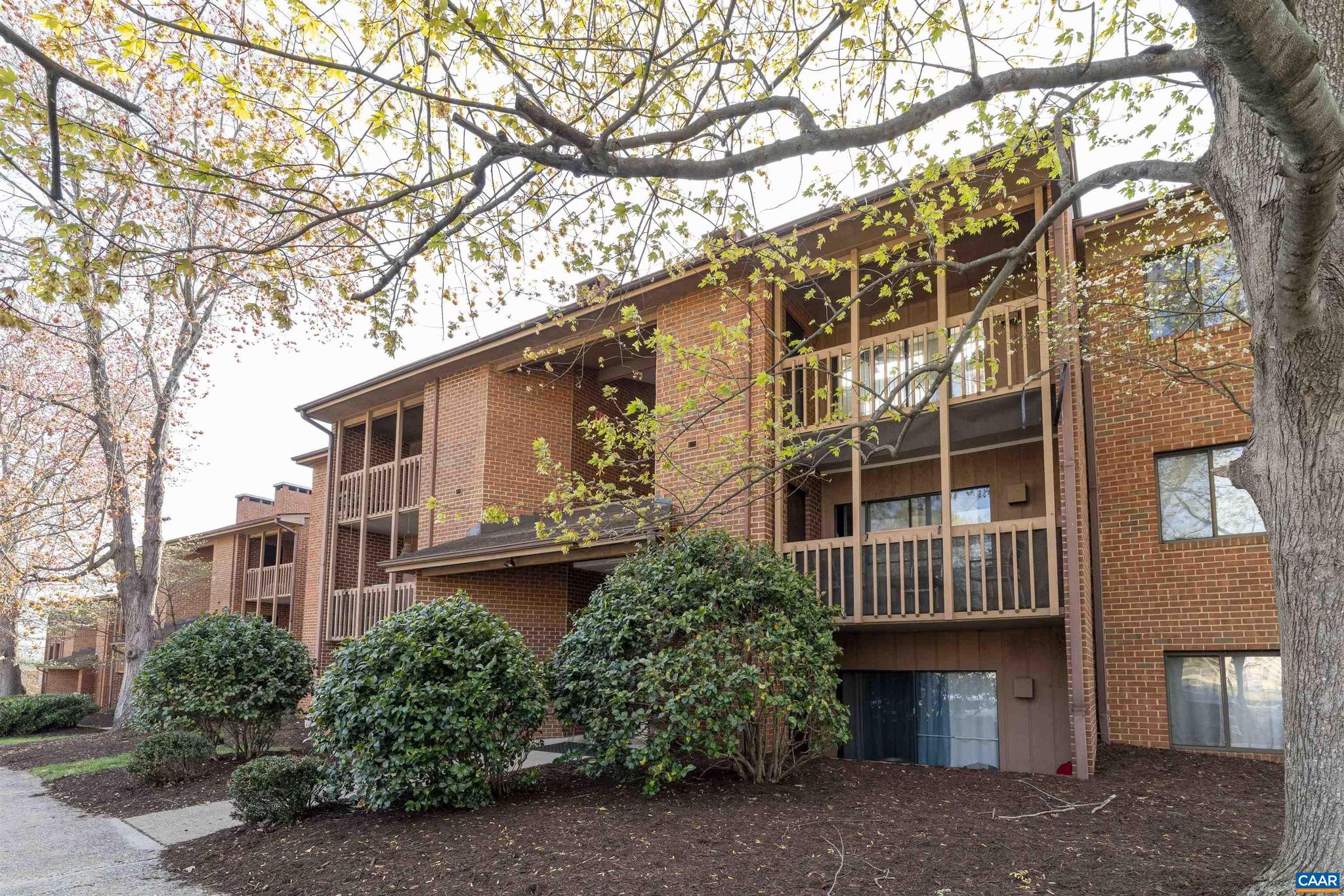 134 Turtle Creek Road, Unit 10 Charlottesville, VA 22901 - Photo 22 of 26