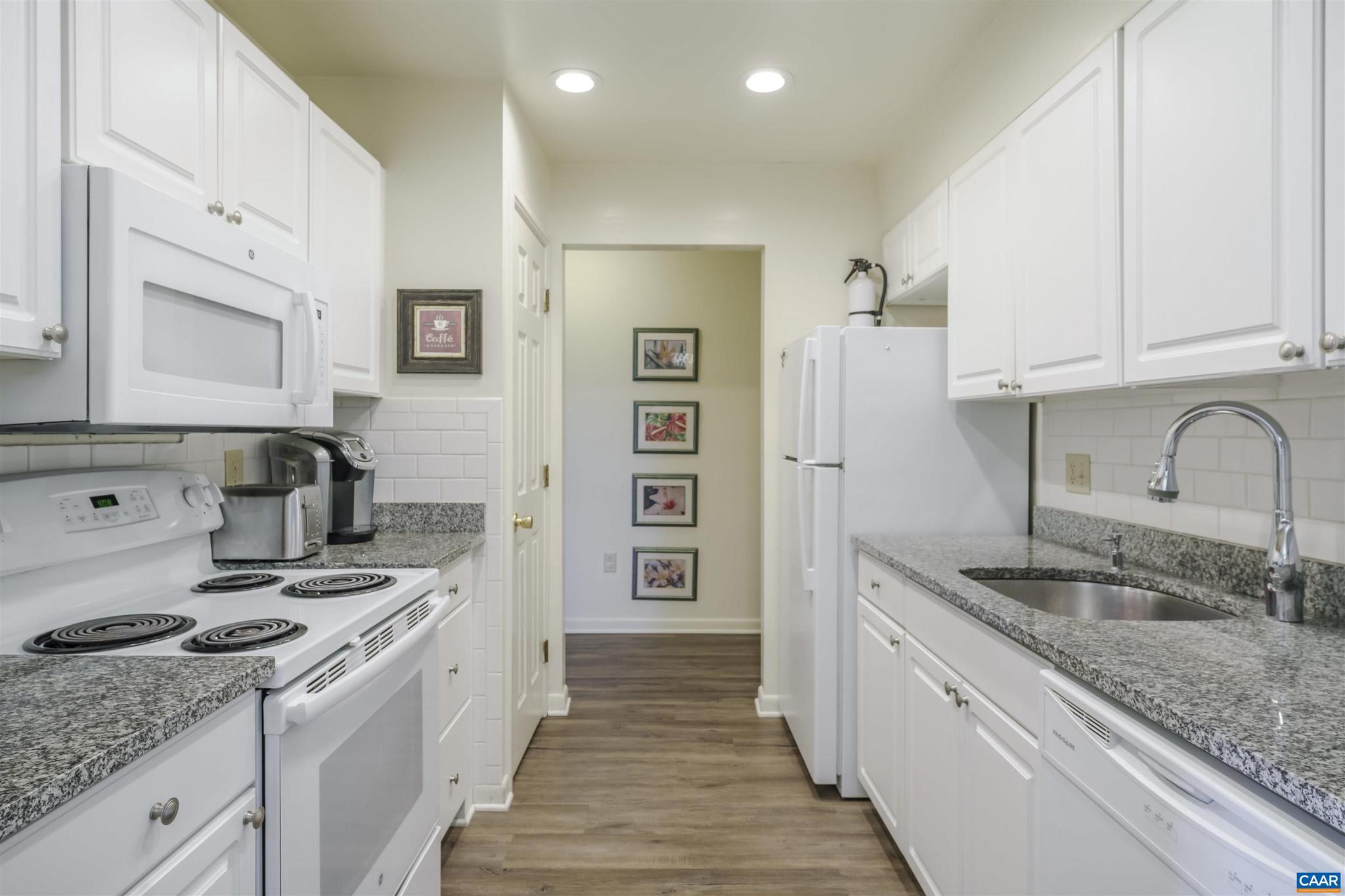 134 Turtle Creek Road, Unit 10 Charlottesville, VA 22901 - Photo 9 of 26