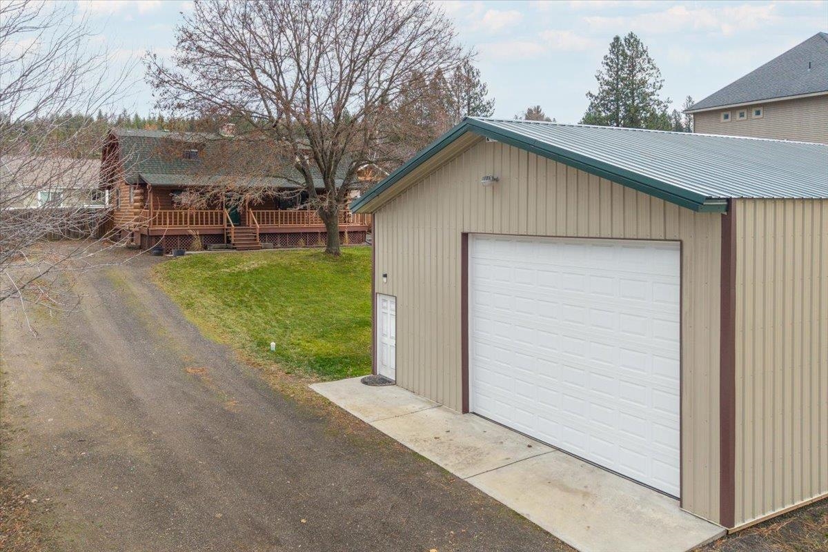 4817 South Madison Road Spokane Valley, WA 99206 - Photo 4 of 49