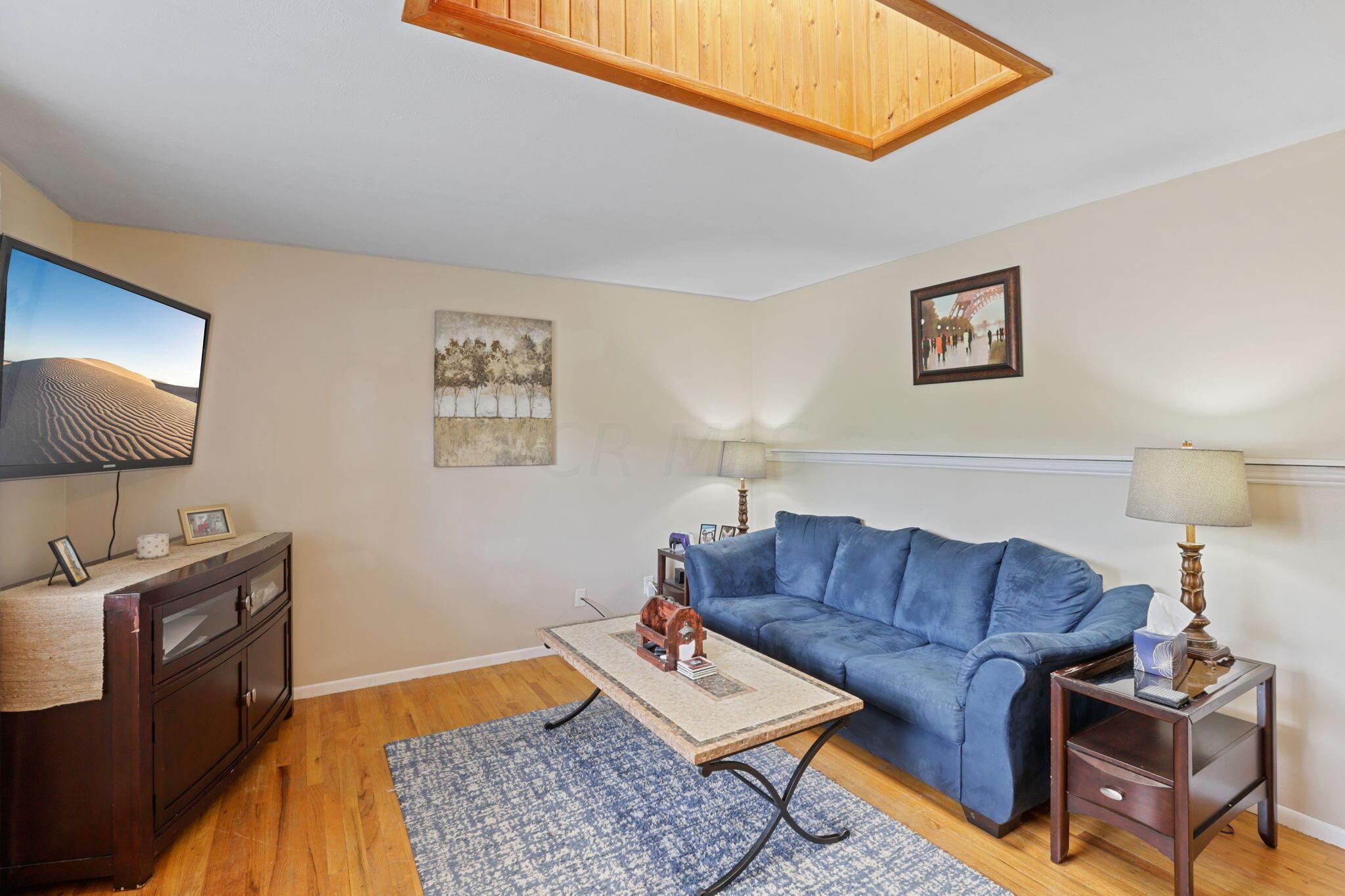 6436 Faircrest Road Columbus, OH 43229 - Photo 6 of 54 9-web-or-mls-IMG_8953