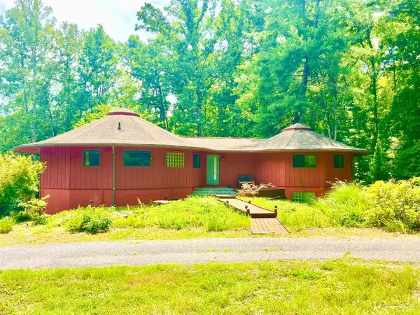 $399,900 | 1099 Rising Star Drive, Bedford, VA 24523