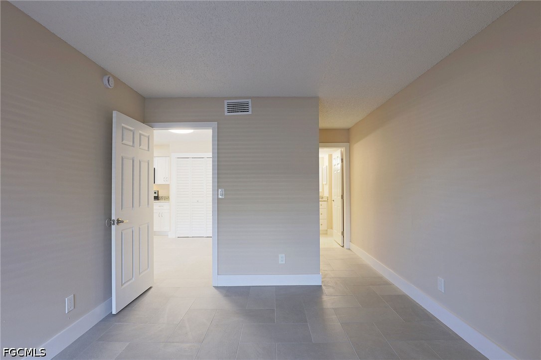 5331 Summerlin Road, Unit 3102 Fort Myers, FL 33919 - Photo 4 of 13 Gallery Image 4