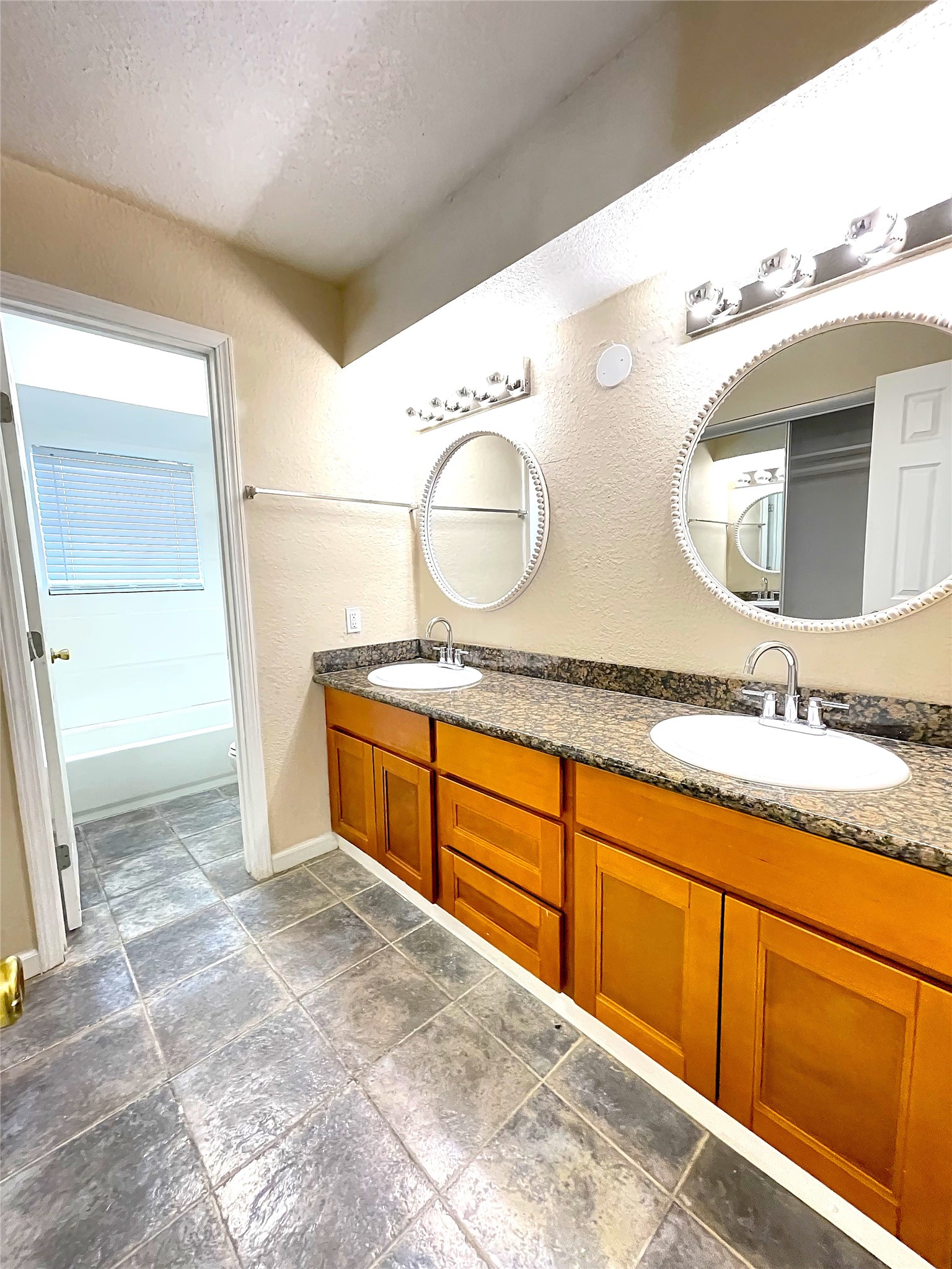 316 Rabbit Trail Lake Jackson, TX 77566 - Photo 19 of 21