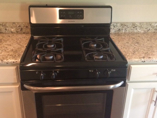 31441 Hoot Owl Road Daphne, AL 36527 - Photo 21 of 30 Gas Stove