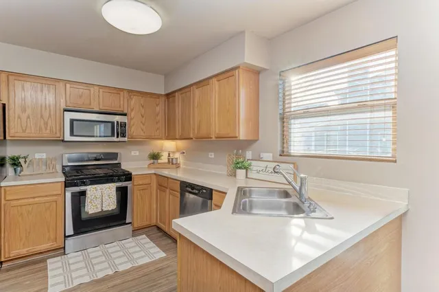 $369,900 | 703 Hillcrest Drive, Bolingbrook, IL 60440