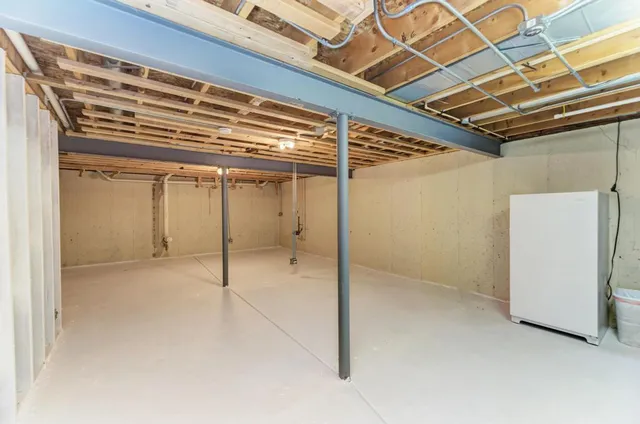 $369,900 | 703 Hillcrest Drive, Bolingbrook, IL 60440