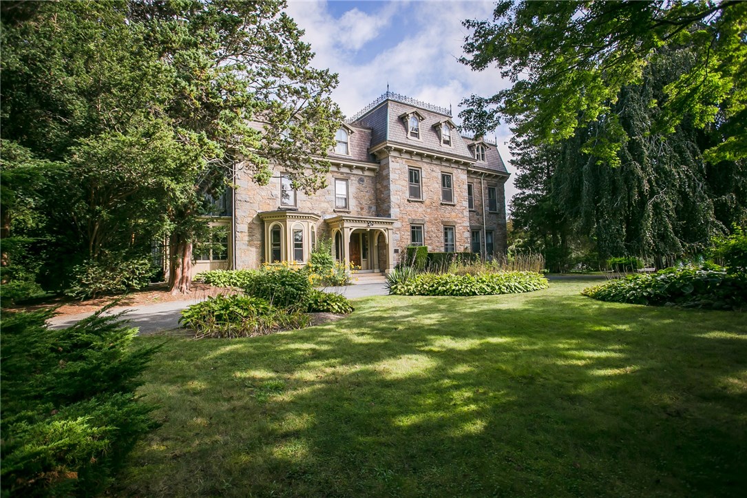 66 Webster Street, Unit 6 Newport, RI 02840 - Photo 1 of 32