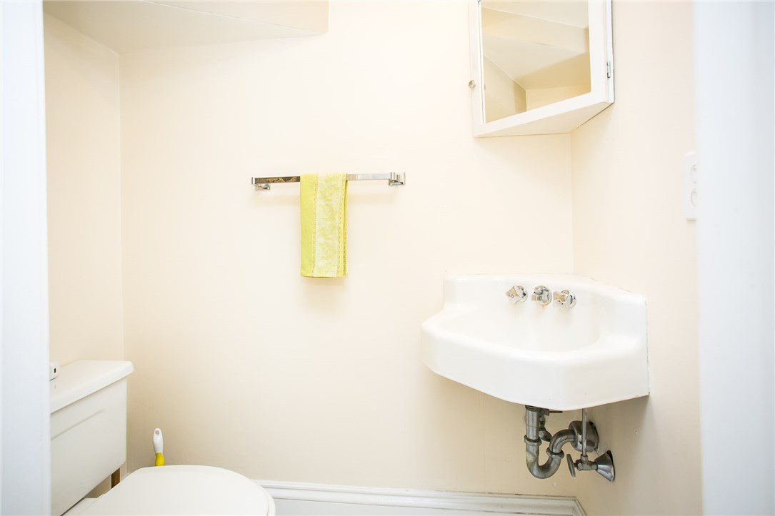 66 Webster Street, Unit 6 Newport, RI 02840 - Photo 11 of 32