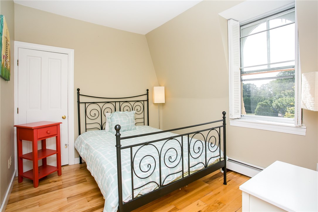 66 Webster Street, Unit 6 Newport, RI 02840 - Photo 16 of 32