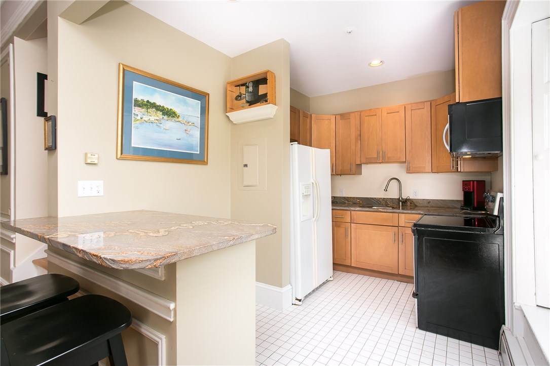 66 Webster Street, Unit 6 Newport, RI 02840 - Photo 4 of 32