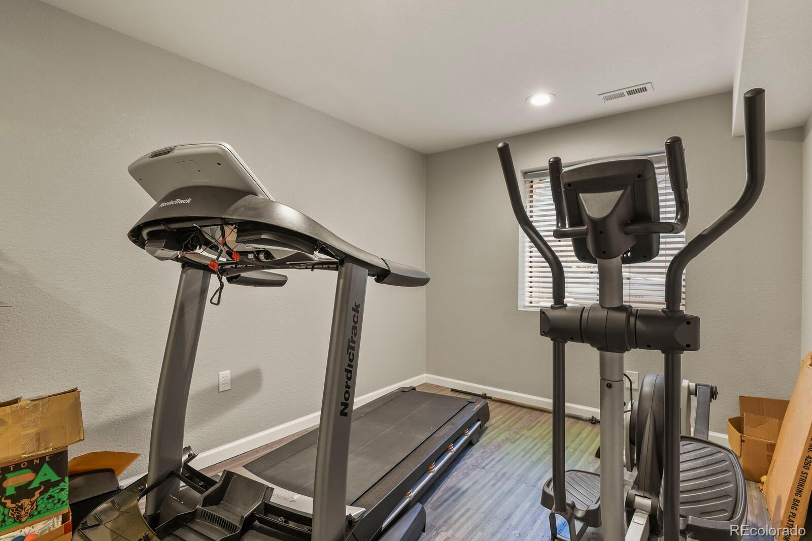 9779 Goldfinch Lane Highlands Ranch, CO 80129 - Photo 36 of 50 Gallery Image 36