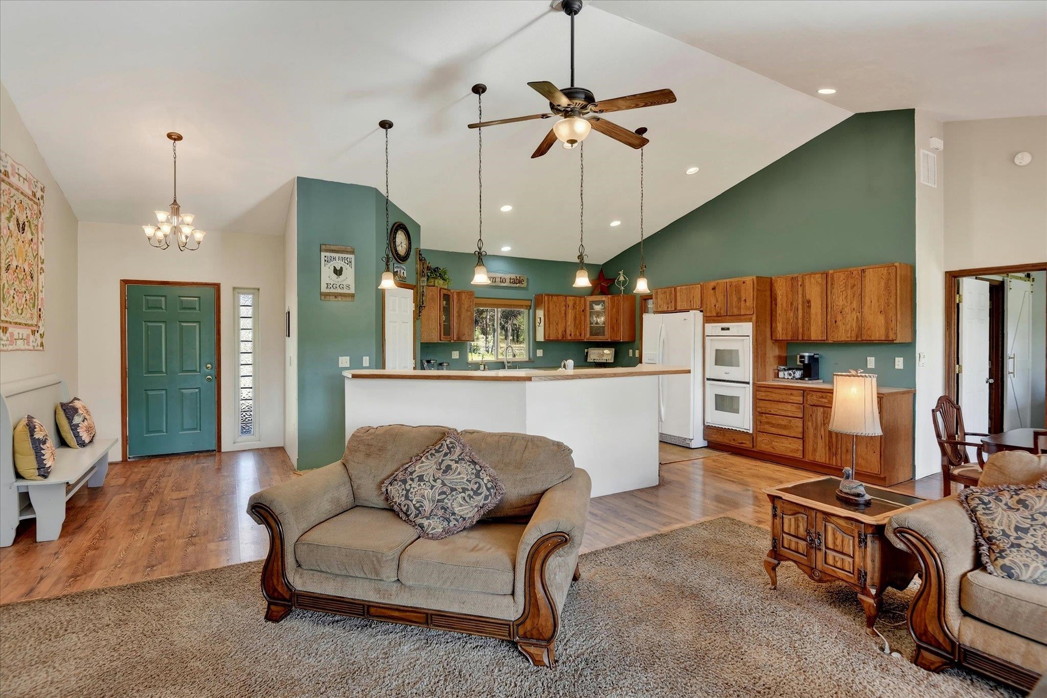 1329 West Paradise Road Spokane, WA 99224 - Photo 5 of 42