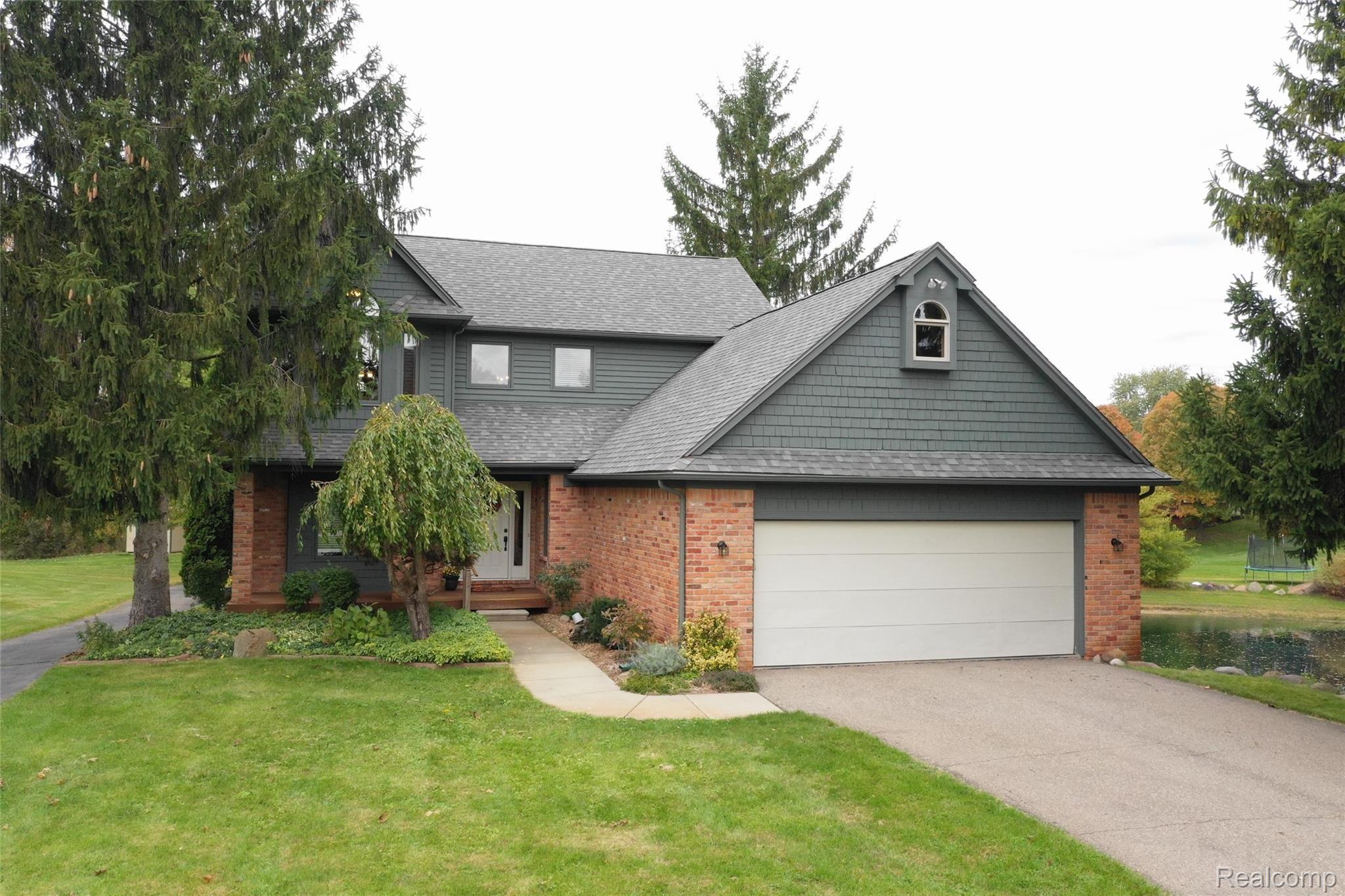 8652 Miller Road Clarkston, MI 48348 - Photo 1 of 47 8652 Miller Road