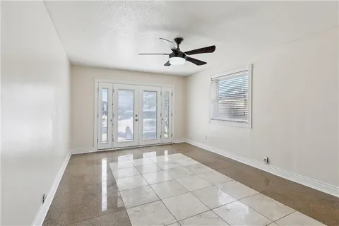 $394,999 | 3479 West Esplanade Avenue, Metairie, LA 70002