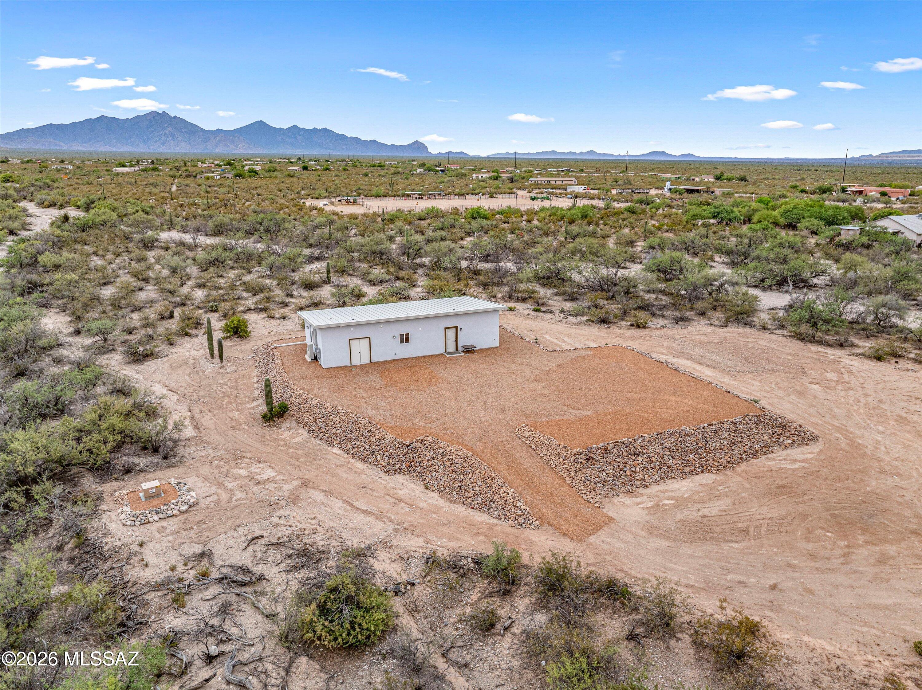 17501 South Wilmot Road Sahuarita, AZ 85629 - Photo 2 of 46