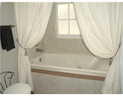 8328 Northwest 8th Terrace, Unit 37 Boca Raton, FL 33487 - Photo 15 of 18 Bathroom Master