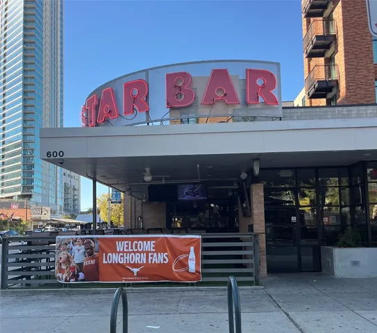 $2,200 | 505 West 7th Street, Unit 109, Austin, TX 78701