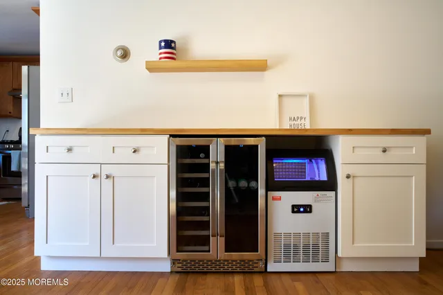 a view of a front door of the house