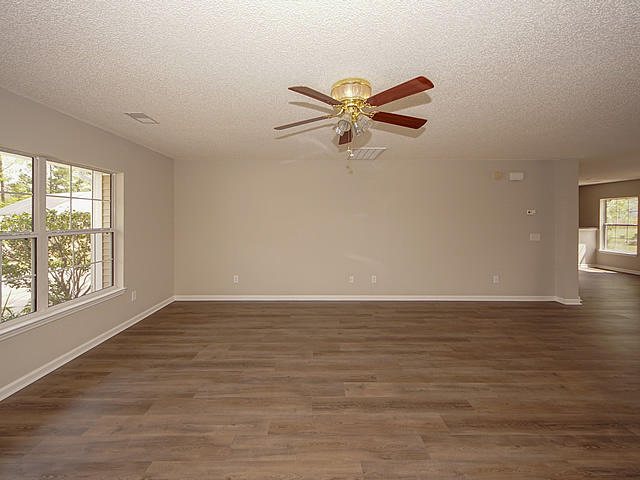 130 Thistle Road Goose Creek, SC 29445 - Photo 5 of 37 Family Room 2