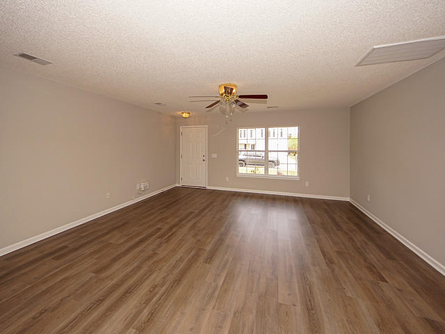 130 Thistle Road Goose Creek, SC 29445 - Photo 7 of 37 Family Room 4