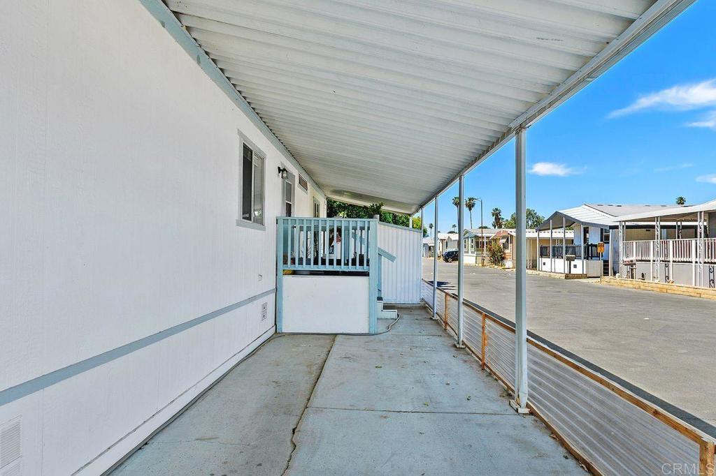 530 West Devonshire Avenue, Unit 84 Hemet, CA 92543 - Photo 30 of 36 a view of balcony